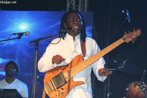 Concerts de Richard Bona à Abidjan : Bona, ex-tra-or-di-nai-re-ment bon !